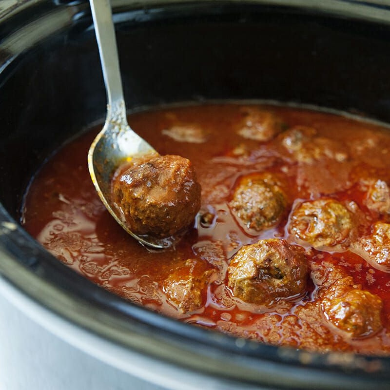 ForYouEats Slow Cooker Meatballs In Tomato Sauce